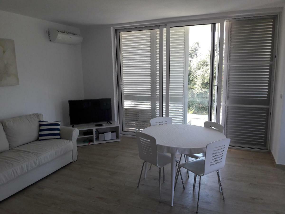 Apartment Marina Silba Buitenkant foto